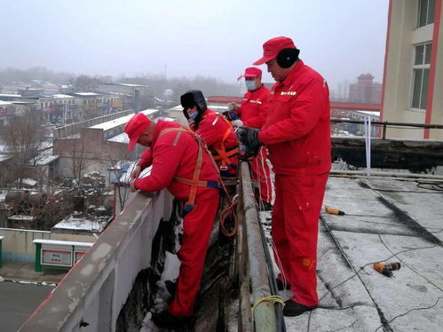 最美“敬業(yè)福” 致敬每個堅守崗位的打包者