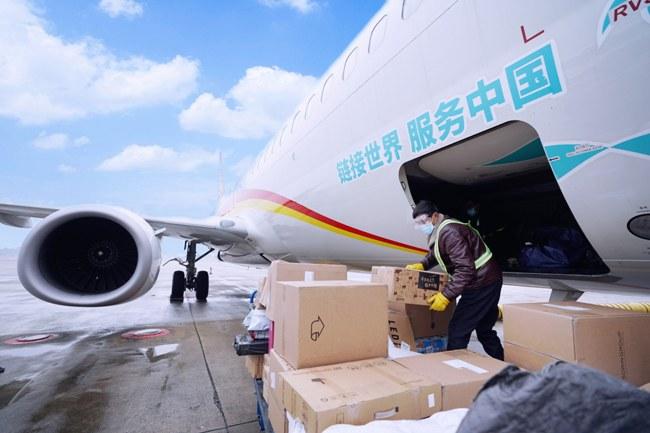 三峽機(jī)場物流公司創(chuàng)新推出“落地即配送”服務(wù)，提升航空貨運(yùn)便捷性